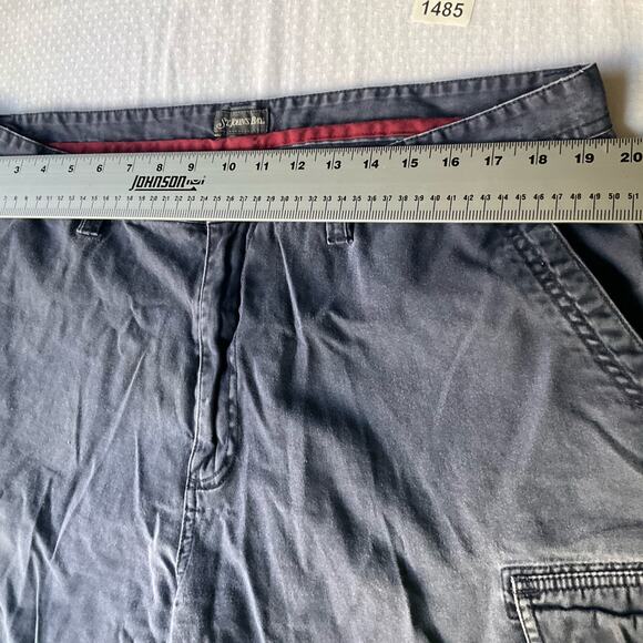 St. John's Bay Men’s Cargo Khaki Shorts w Side Pockets size 40, Blue - Picture 2 of 12